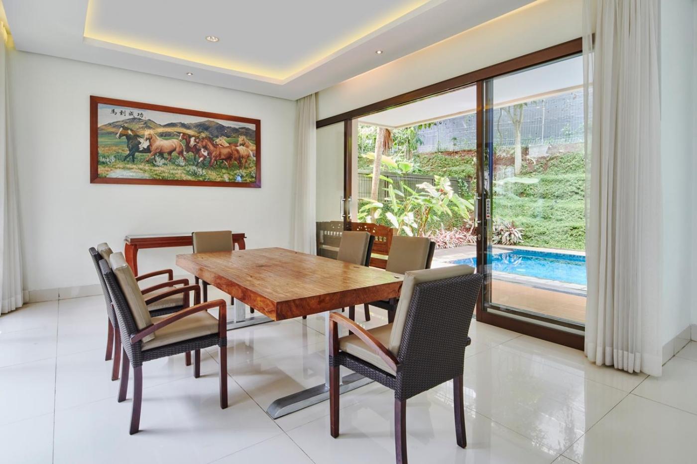 Oyama City View Villa 4 Bedrooms With A Private Swimming Pool Μπαντούνγκ Εξωτερικό φωτογραφία