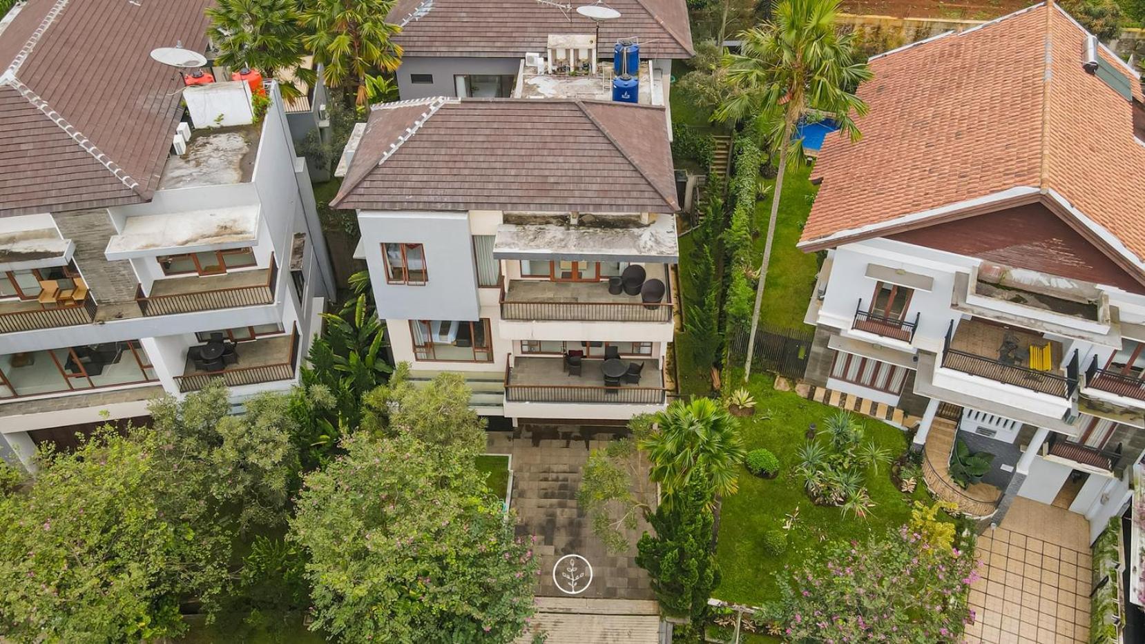 Oyama City View Villa 4 Bedrooms With A Private Swimming Pool Μπαντούνγκ Εξωτερικό φωτογραφία